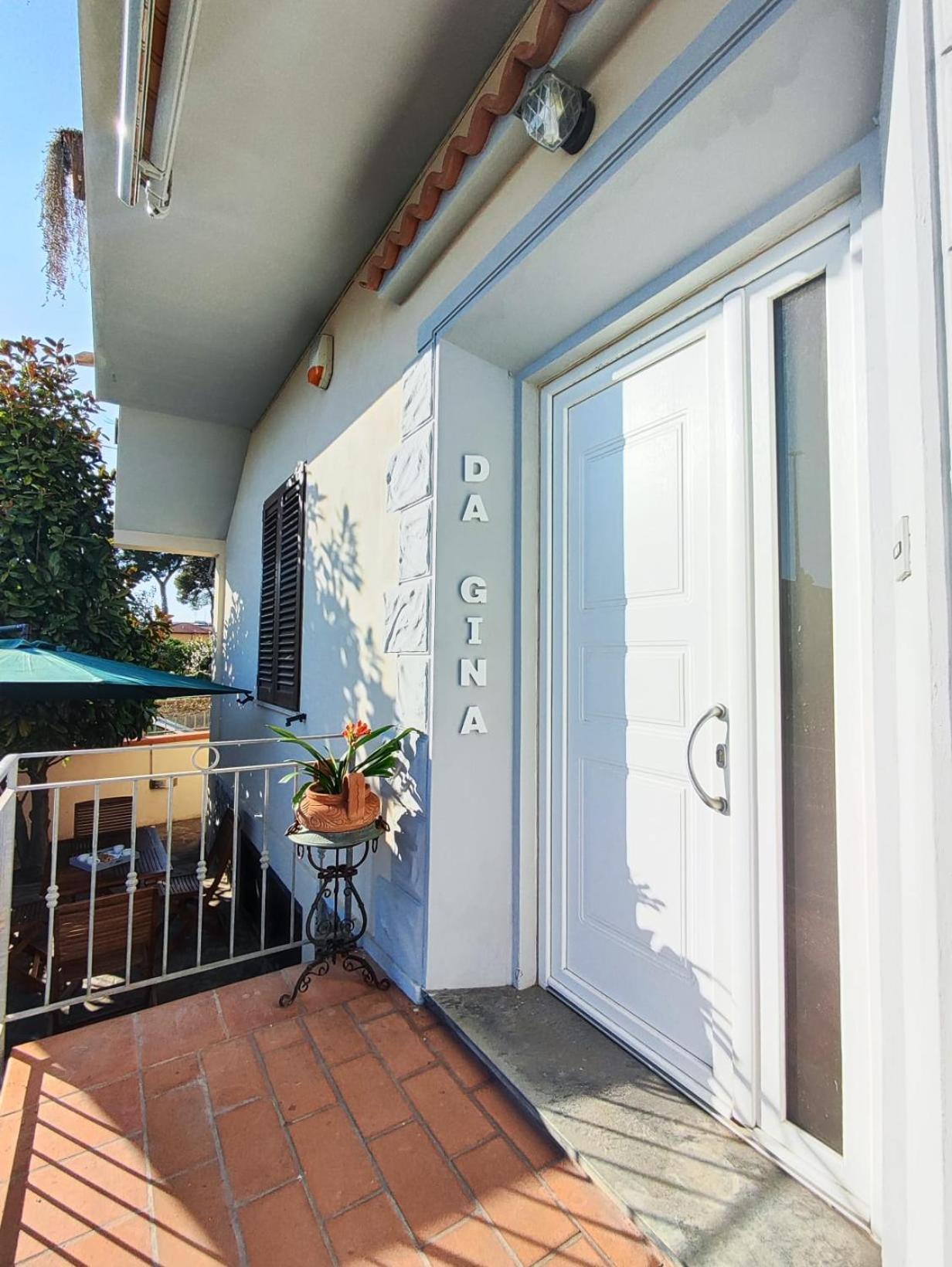 A Casa Di Gina Apartment Rosignano Solvay Exterior photo
